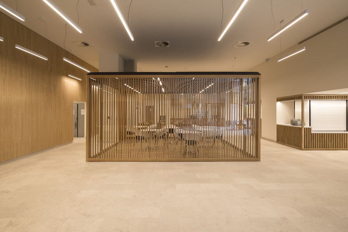 Groupe La Poste - coworking furniture in wood and glass - Paris France